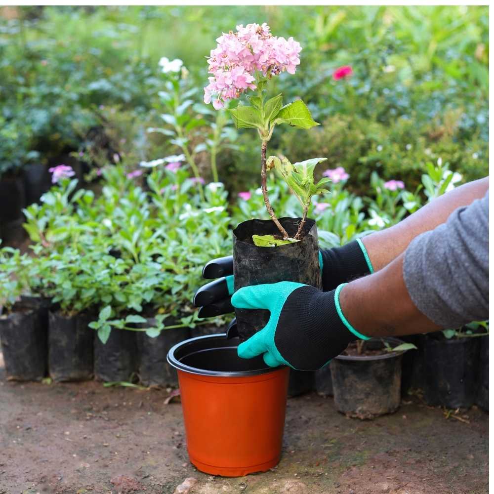 🧤 Waterproof Gardening Gloves with Claws